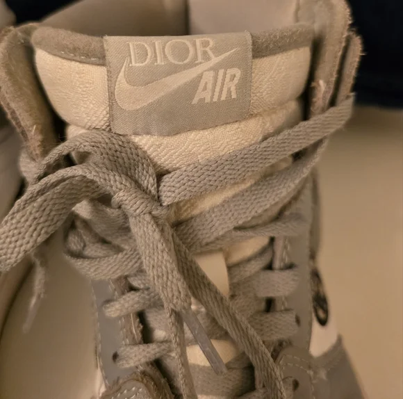 Men's Dior x Air Jordan 1 High Size 8.5 - Picture 9 of 15